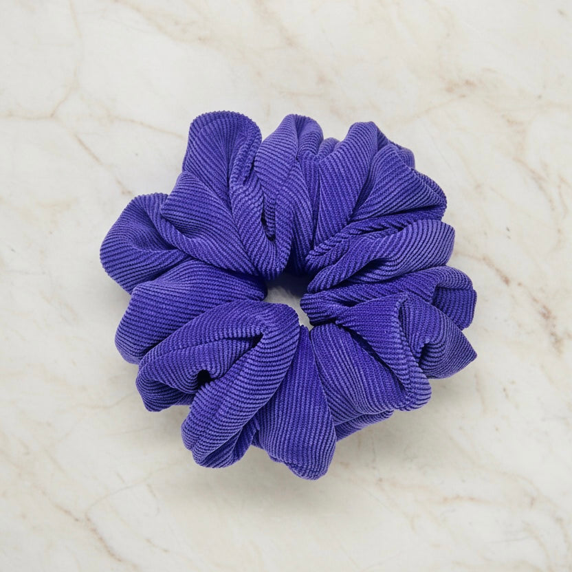Ręcznie szyta scrunchie – Fioletowy Sztruks