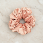 Velvet Scrunchie – Golden Rose 🌸