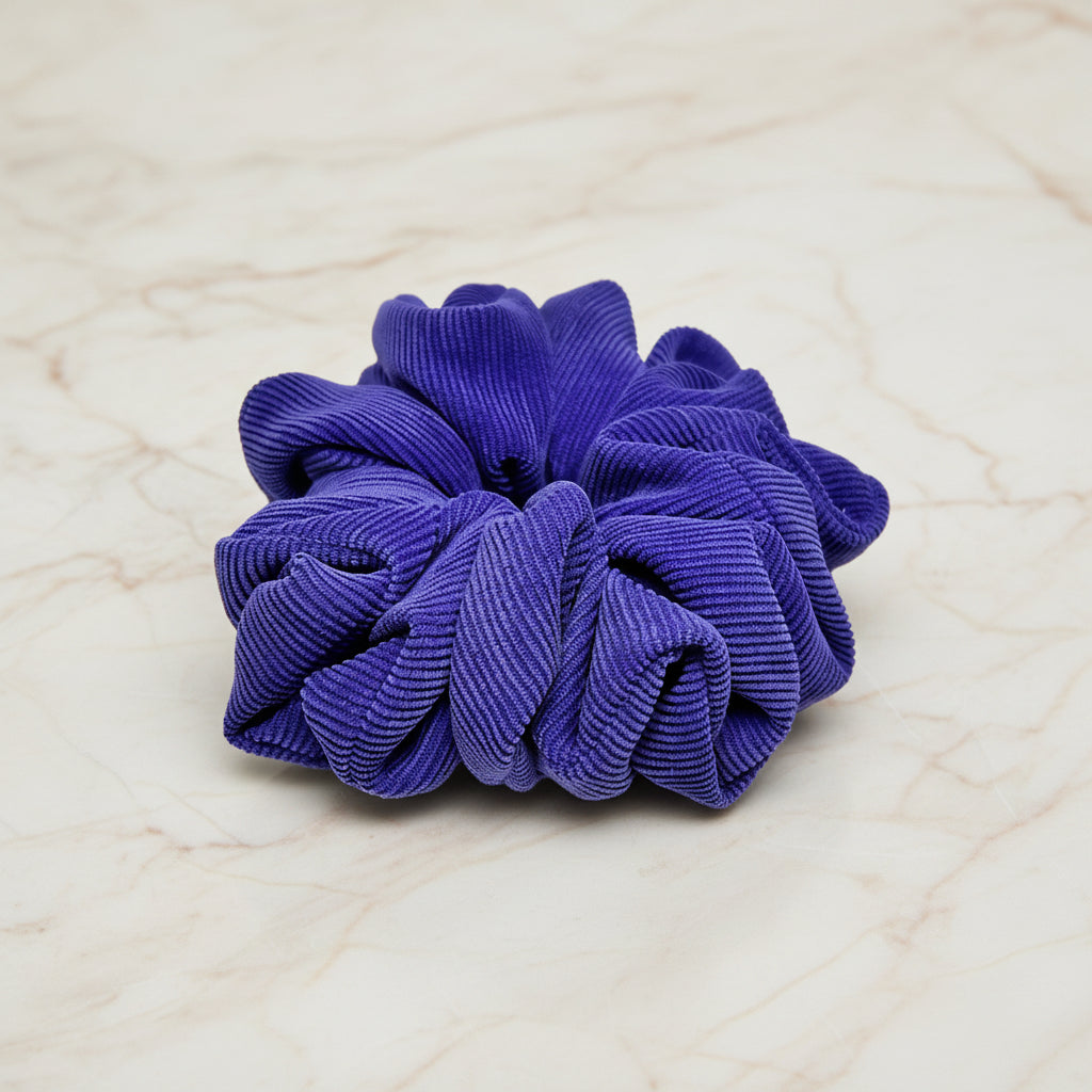 Ręcznie szyta scrunchie – Fioletowy Sztruks