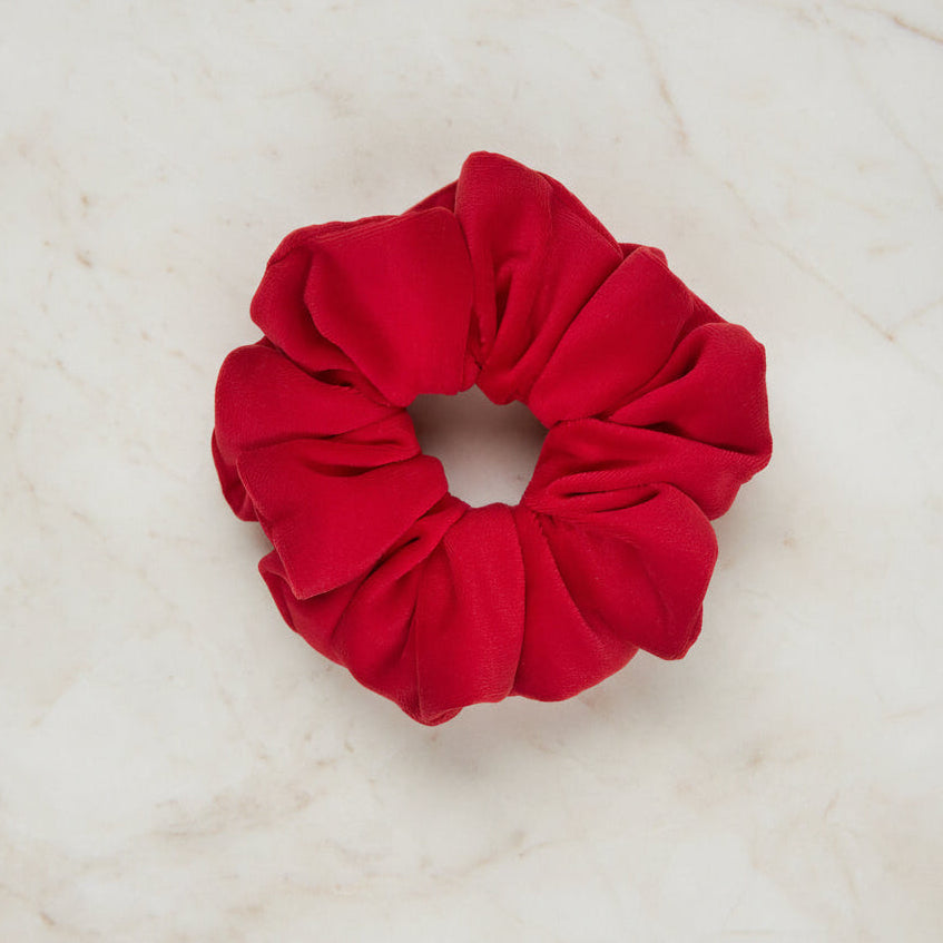 Velvet Scrunchie – Strawberry 🍓